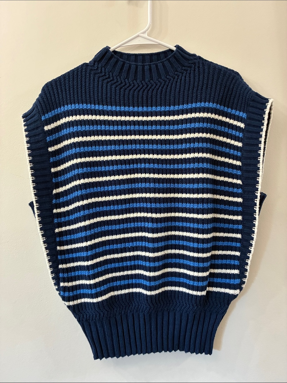 THML - Anthropologie - Navy Striped Sleeveless Knit Sweater - women’s large